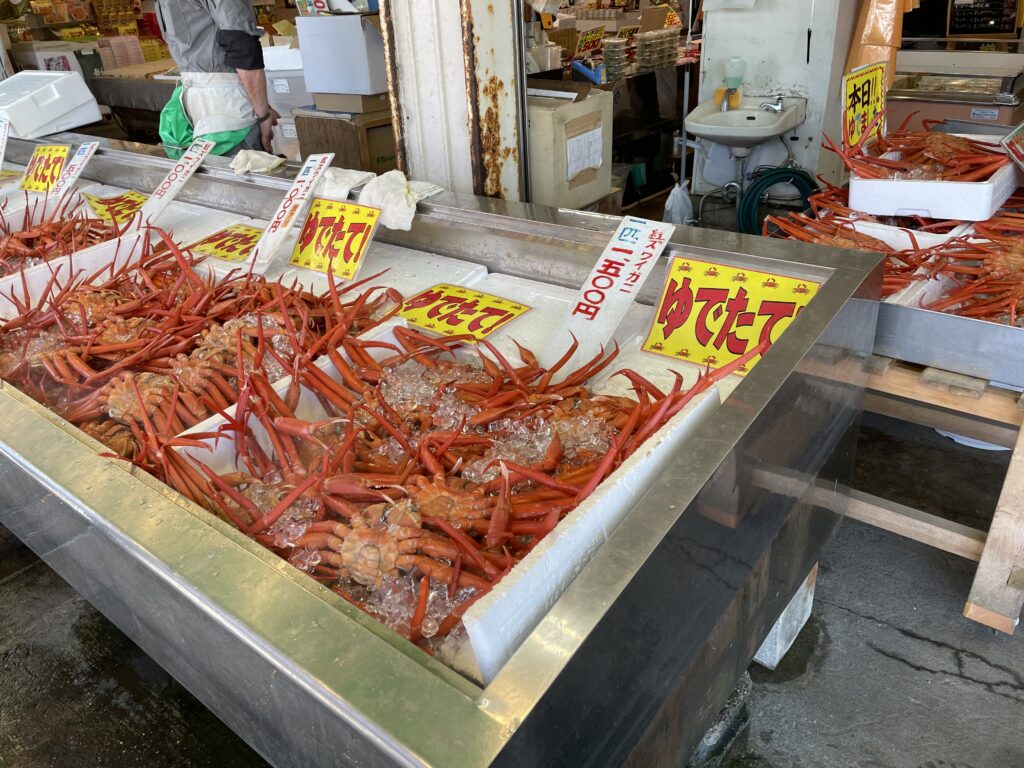寺泊魚の市場通り