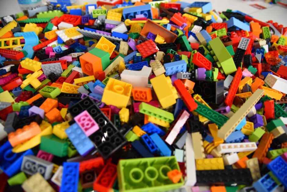 レゴ ストレージ Legoの収納ボックス を詳細レビュー 3個のデメリットと4個のメリット Lego ブリックドロワー ストレージボックスの口コミ インテリアとしておしゃれに部屋を演出 家族で目指すfire